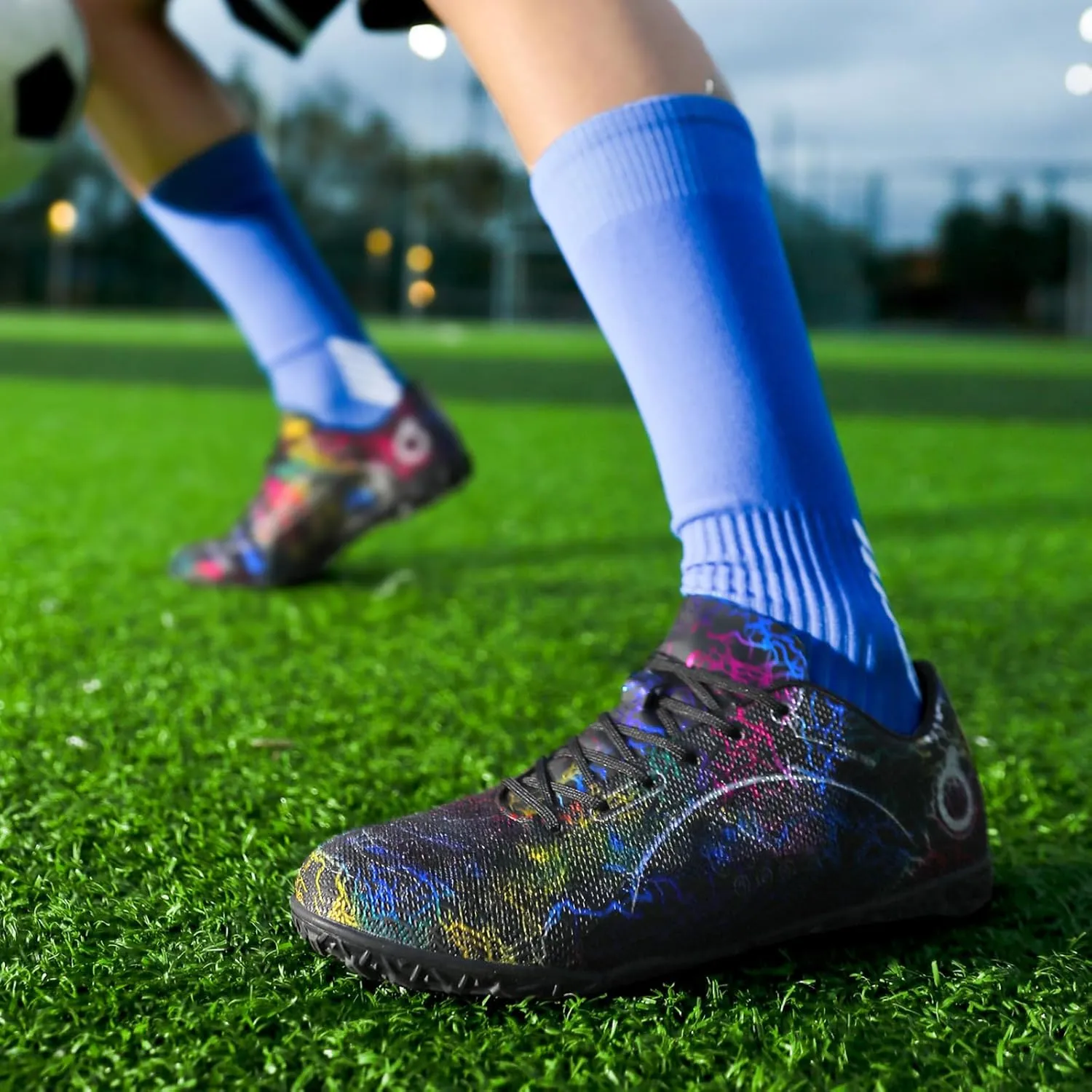 Kids Soccer Shoes Boys Girls Football Trainning Shoes Youth Firm Ground Athletic Turf Shoes Outdoor Professional Soccer Shoes Sneakers