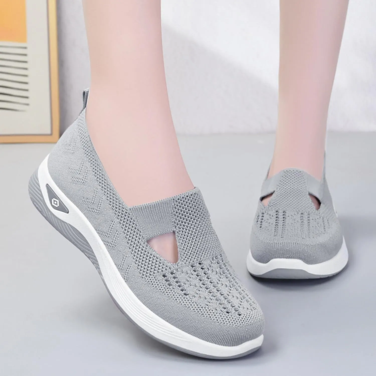 Women's Casual Sneakers  Lightweight & Breathable Mesh Slip-On Walking Shoes, Easy to Wear, Anti-Slip Sole, Perfect for Work, Travel & Everyday Comfort