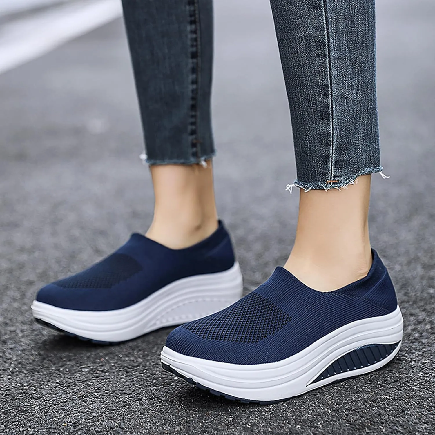 Women's Knitted Platform Slip On Walking Sneakers,Comfort Lightweight Arch Support Non Slip Casual Mesh Breathable Workout Work Shoes